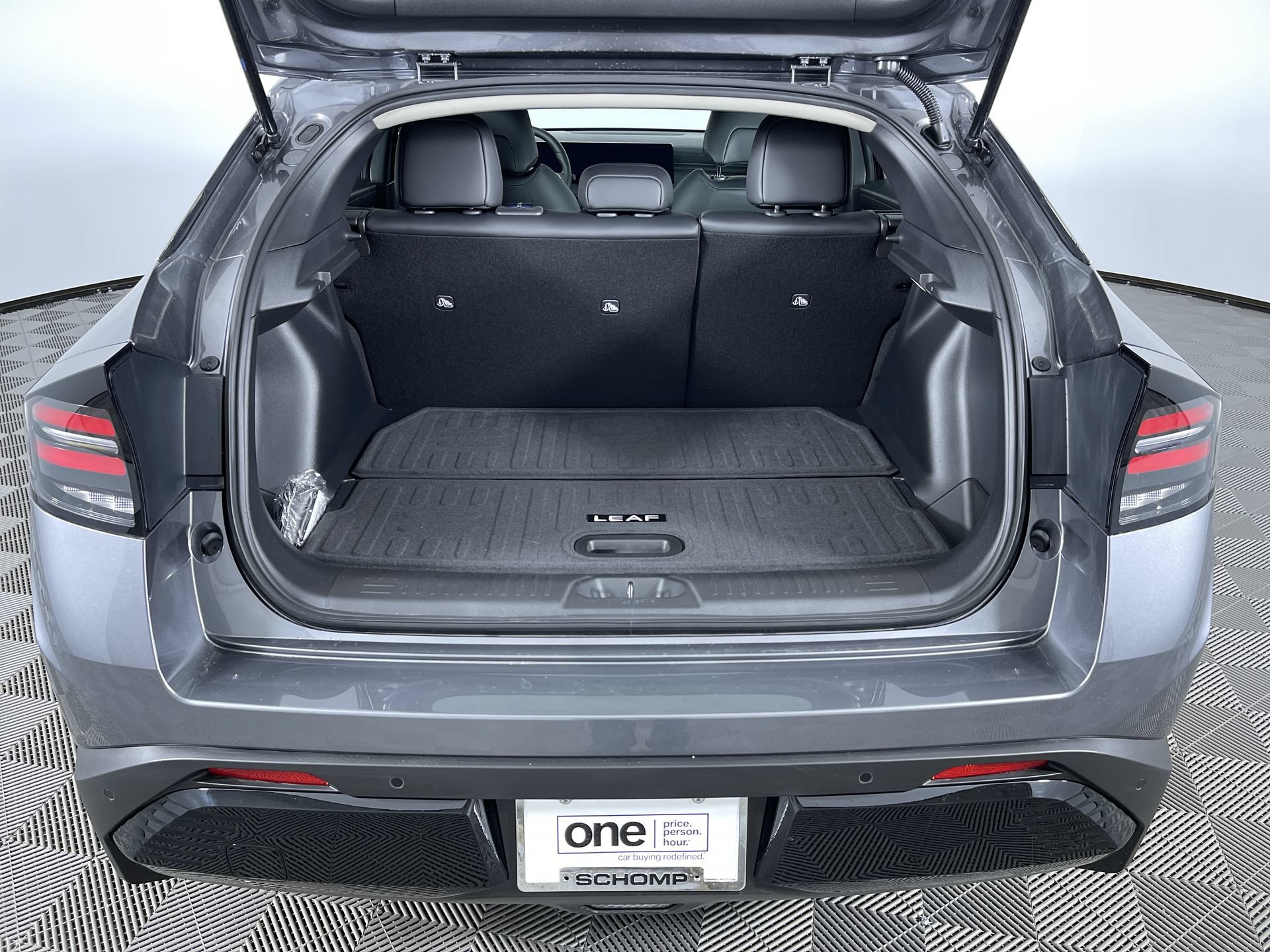New 2026 Nissan Leaf SV+ w/ Floor Mat Package (SV+) FWD image 25