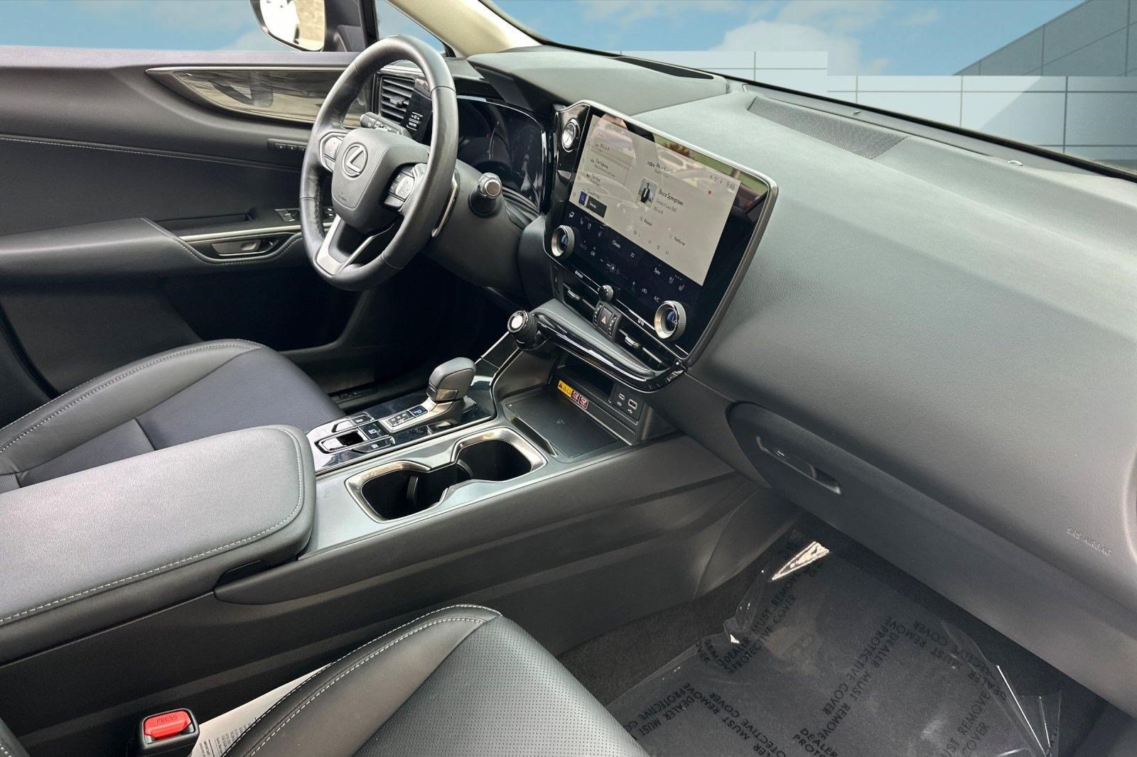 Certified 2026 Lexus NX 350h AWD w/ Accessory Package (2T) image 35