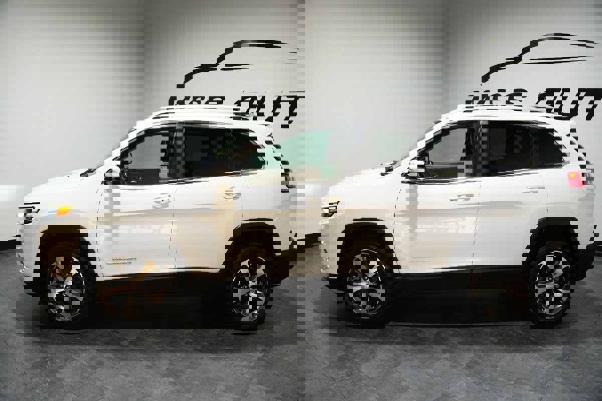 Used 2020 Jeep Cherokee Limited image 4