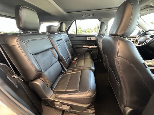 Used 2024 Ford Explorer Limited w/ Limited Technology Package AWD/4WD image 28