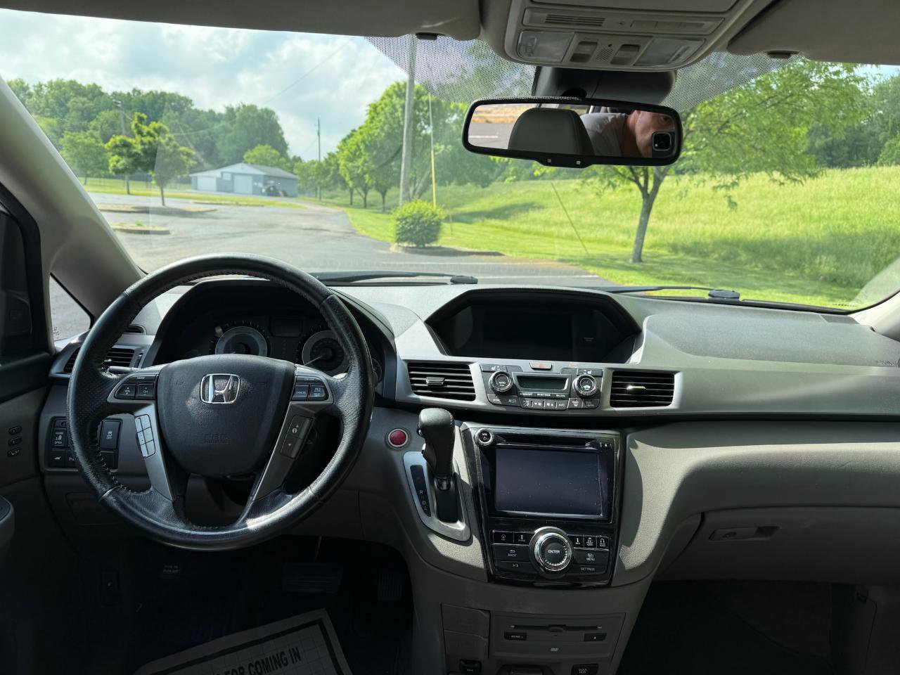 Used 2014 Honda Odyssey Touring Elite image 11