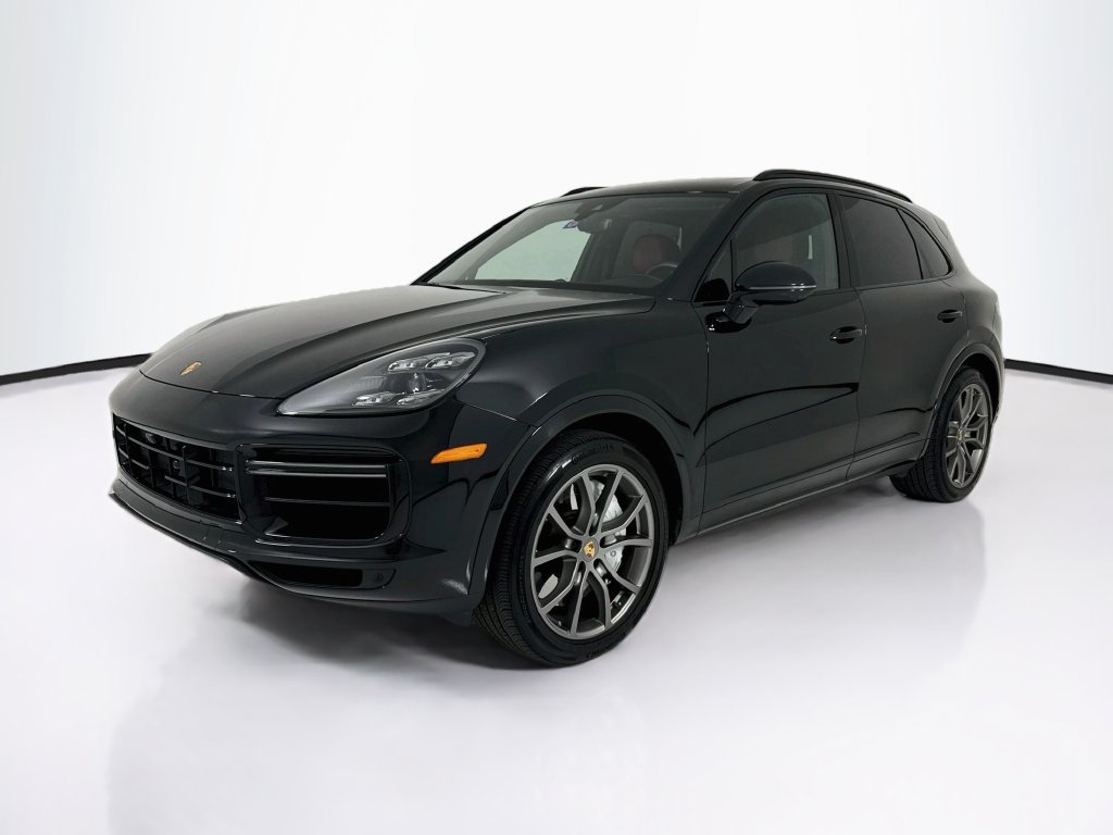 Certified 2023 Porsche Cayenne Turbo AWD/4WD image 1