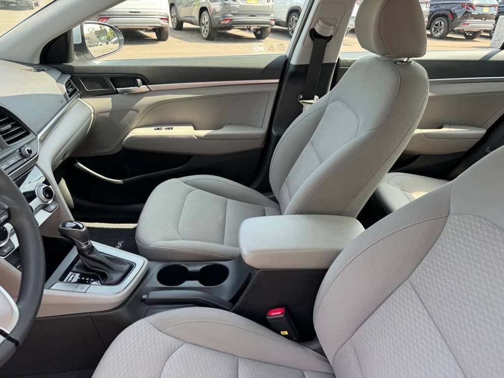 Used 2019 Hyundai Elantra SE FWD image 7