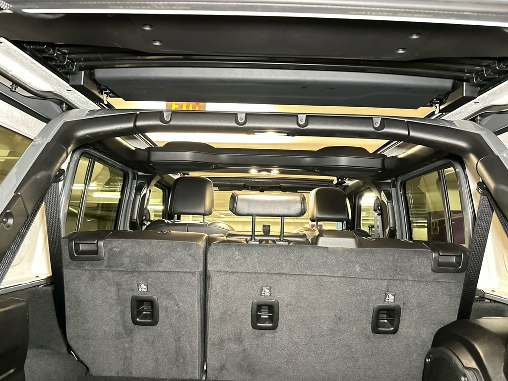 Used 2022 Jeep Wrangler Unlimited Sahara w/ Cold Weather Group image 7