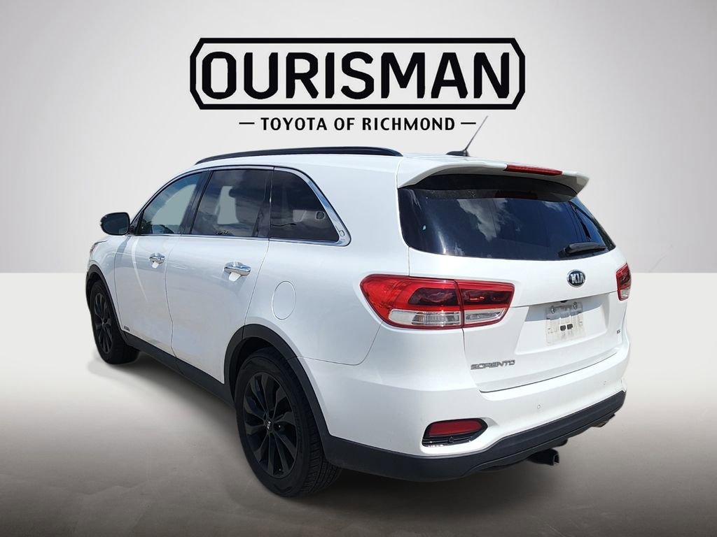 Used 2019 Kia Sorento S AWD/4WD image 4