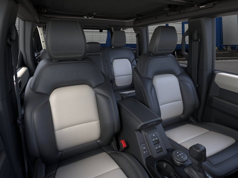 New 2026 Ford Bronco Outer Banks w/ Sasquatch Package AWD/4WD image 10