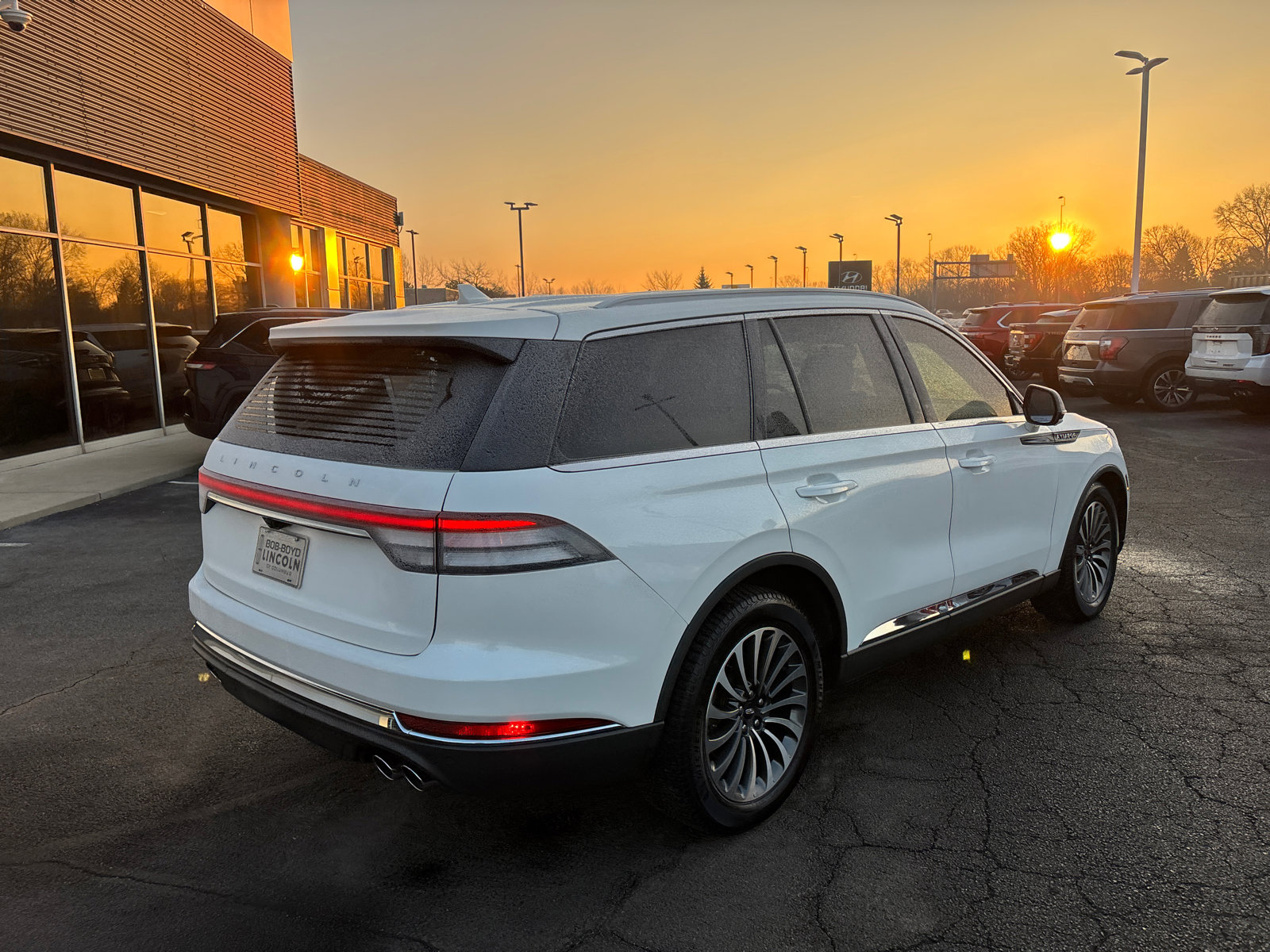 Used 2020 Lincoln Aviator Reserve w/ Elements Package Plus image 7