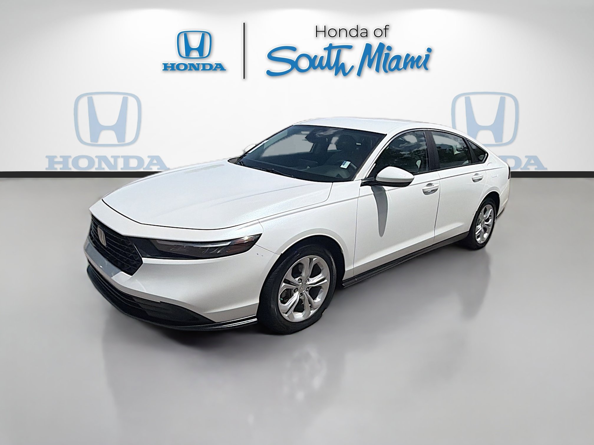 Used 2023 Honda Accord LX image 3