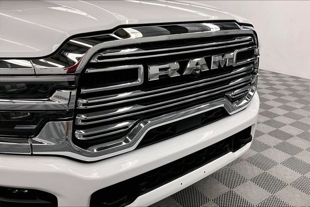 Used 2026 RAM 2500 Laramie AWD/4WD image 34