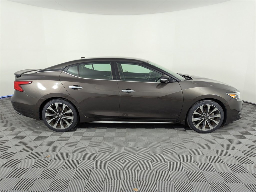Used 2016 Nissan Maxima SR image 4