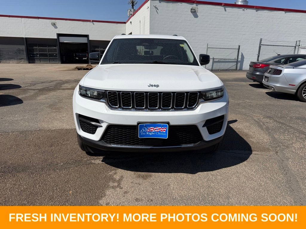 Used 2023 Jeep Grand Cherokee Laredo video 2