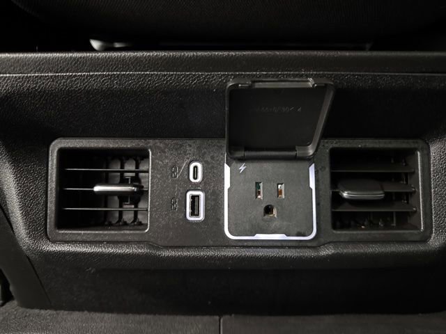 Used 2025 Chevrolet Silverado 1500 LT AWD/4WD image 27