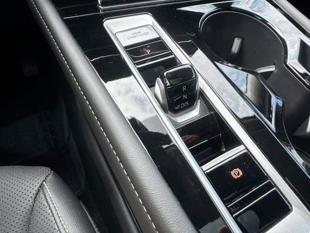 Certified 2025 Volkswagen Atlas SE FWD image 22