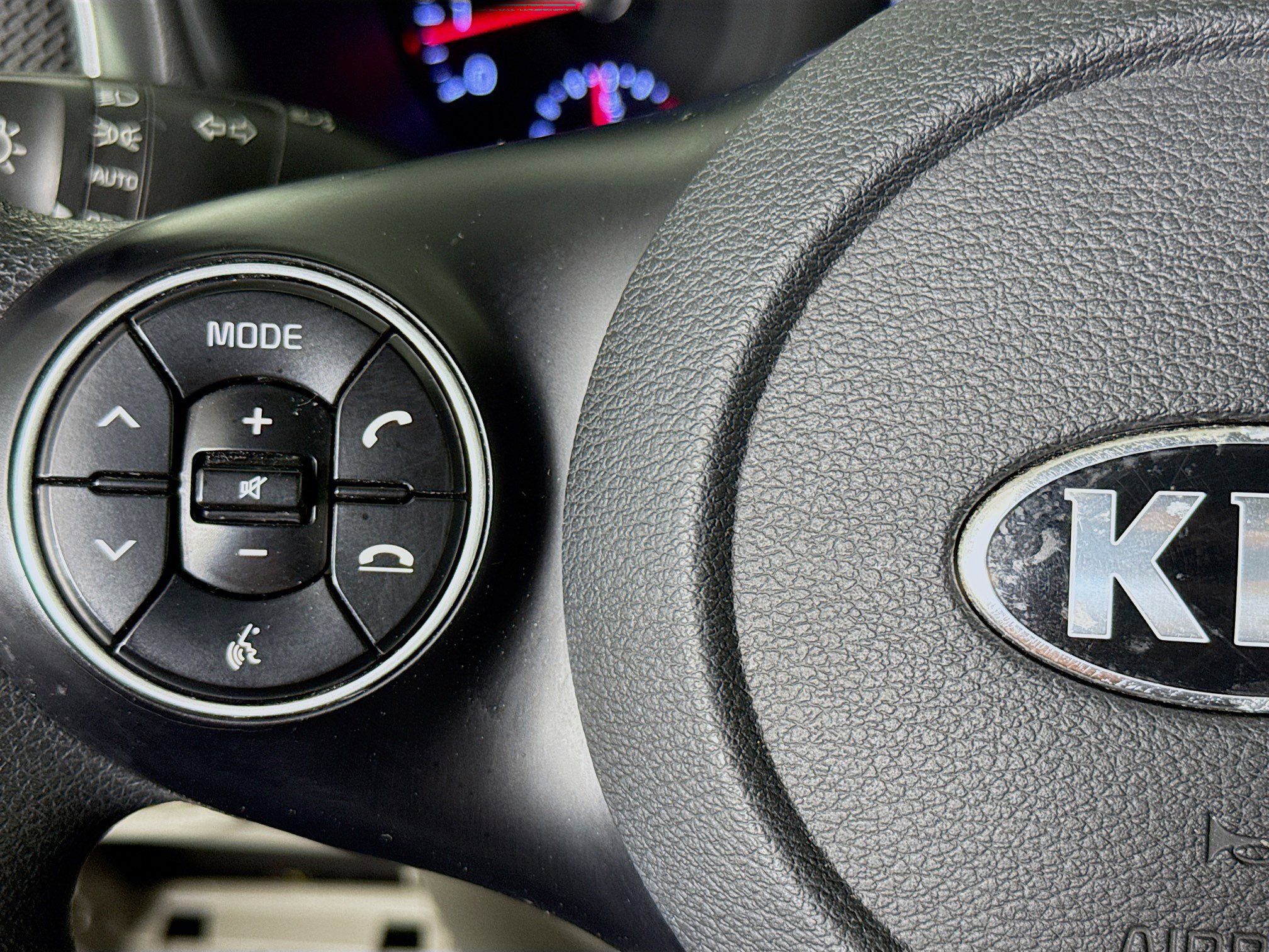 Used 2020 Kia Soul LX image 13