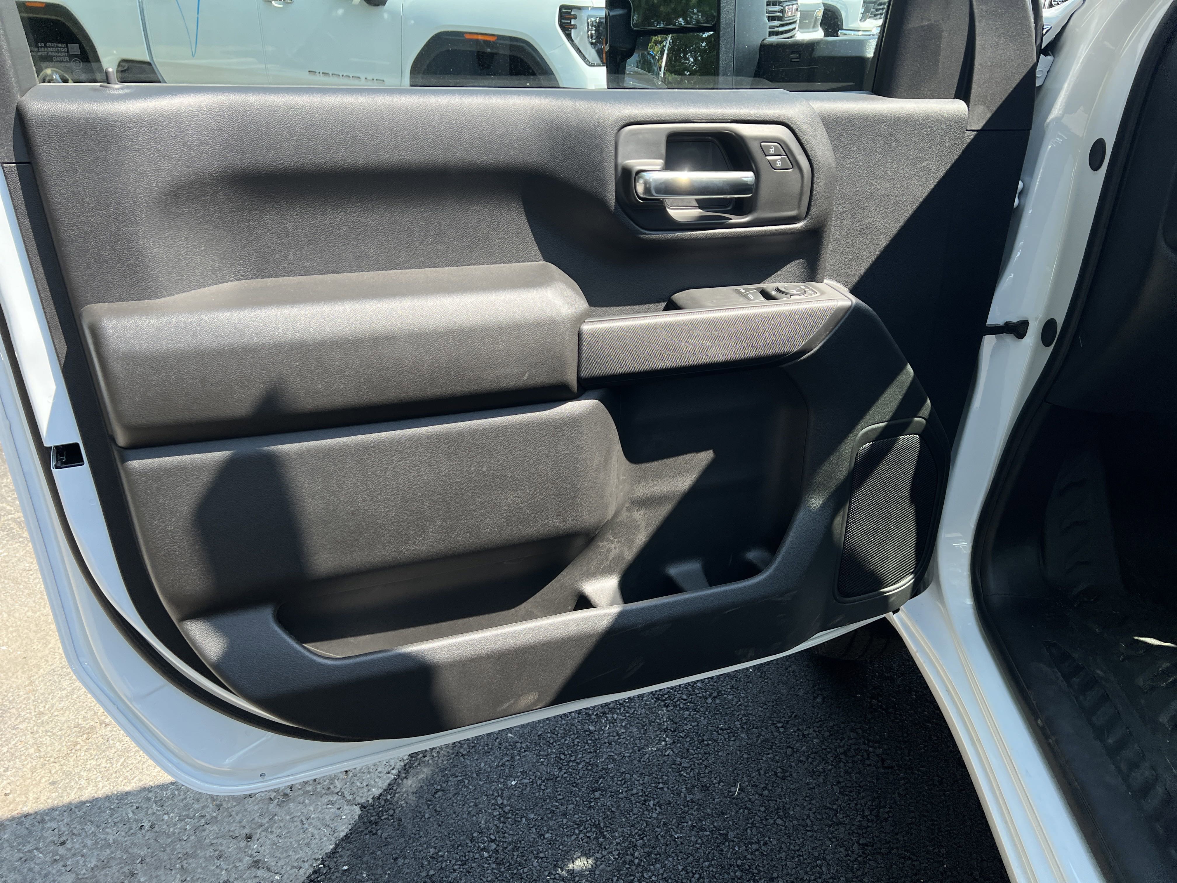 New 2025 GMC Sierra 3500 Pro w/ Convenience Package image 13