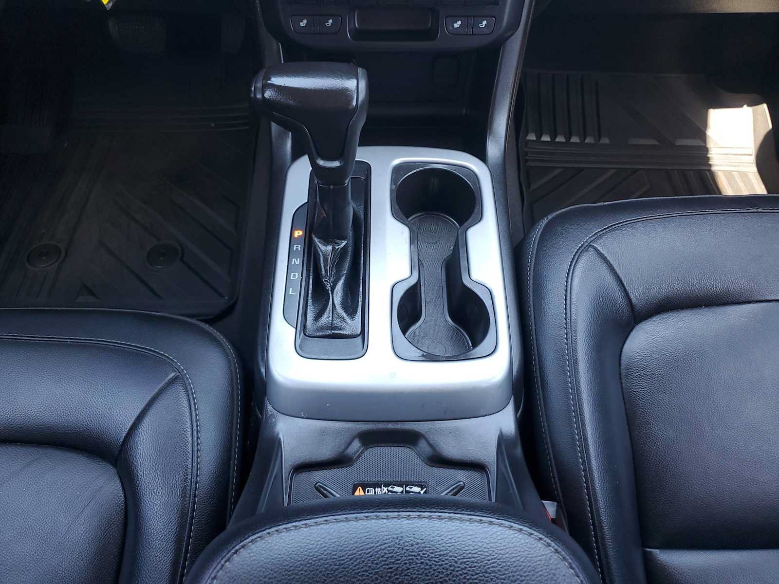 Used 2019 Chevrolet Colorado ZR2 w/ ZR2 Dusk Special Edition AWD/4WD image 17