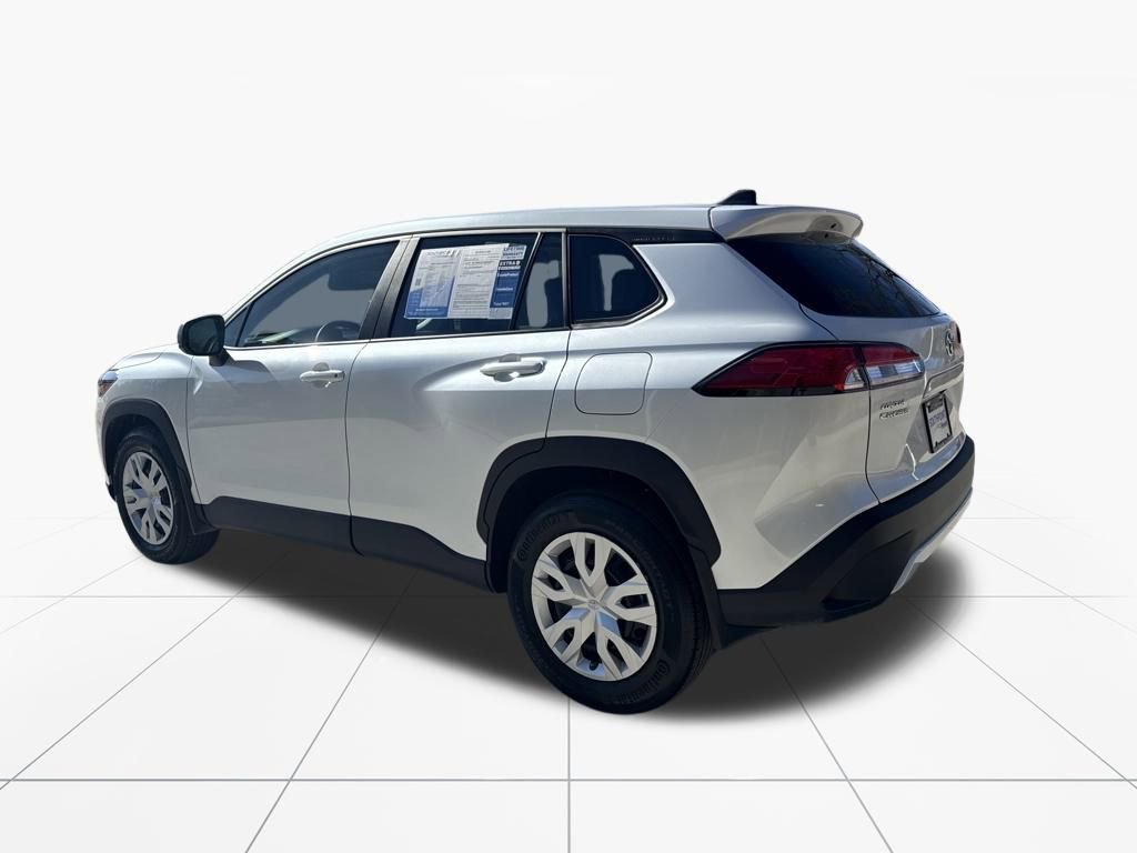 Used 2024 Toyota Corolla Cross L image 6
