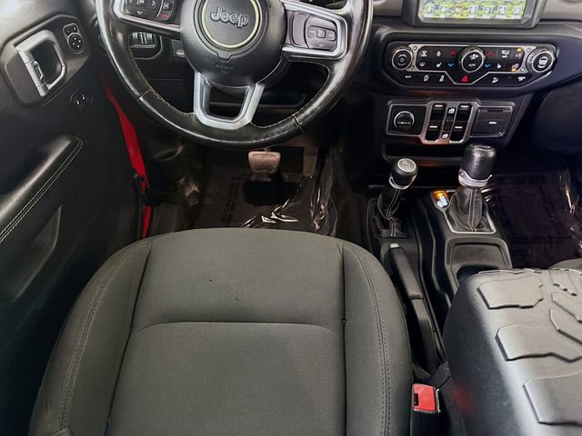 Used 2018 Jeep Wrangler Unlimited Sahara w/ Uconnect 4C Nav & Sound Group image 24