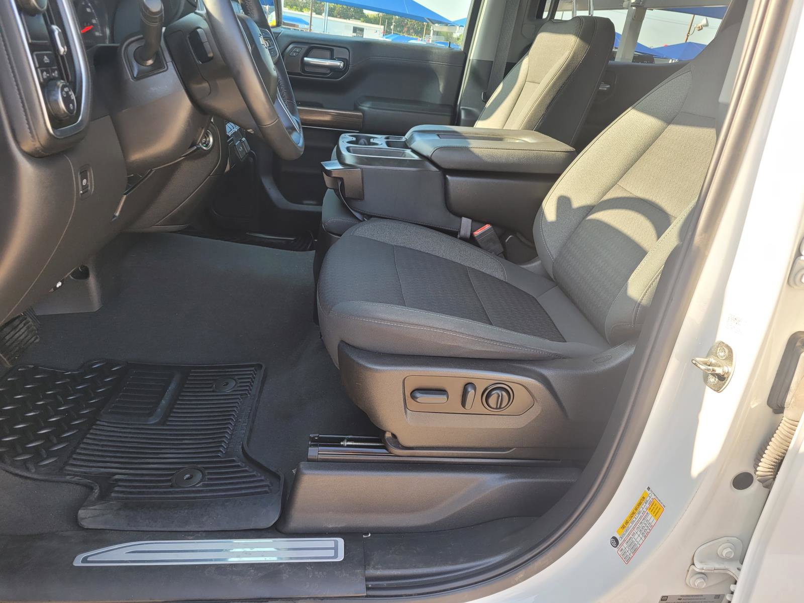 Used 2022 Chevrolet Silverado 1500 LT RWD image 17