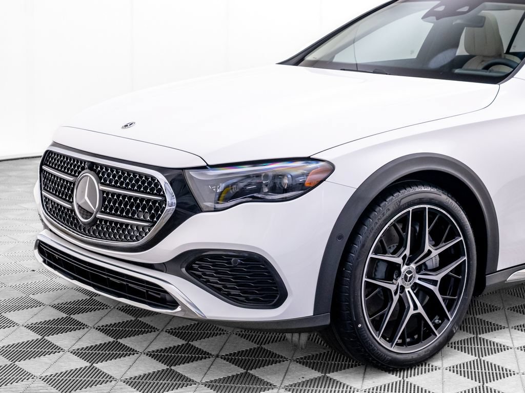 Used 2025 Mercedes-Benz E 450 4MATIC All-Terrain Wagon image 38