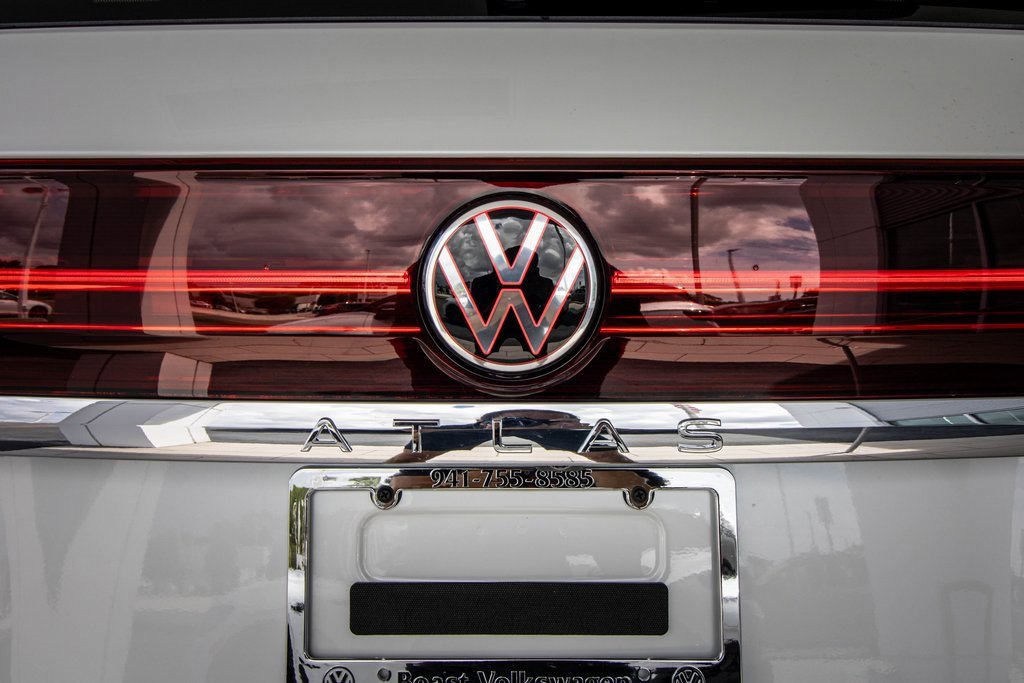 New 2026 Volkswagen Atlas SE image 16