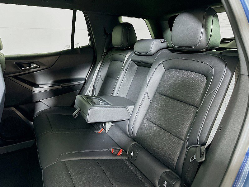 Used 2025 Chevrolet Equinox LT w/ Convenience Package II image 20