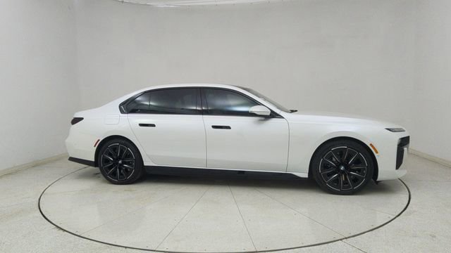 Used 2023 BMW i7 xDrive60 w/ Executive Package 2 image 64