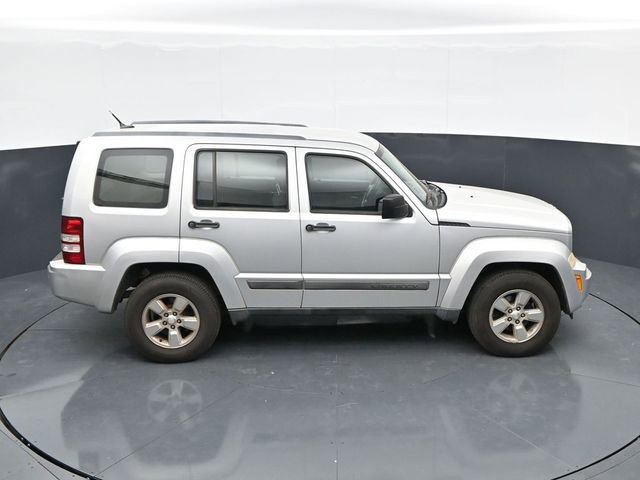Used 2011 Jeep Liberty Sport AWD/4WD image 16