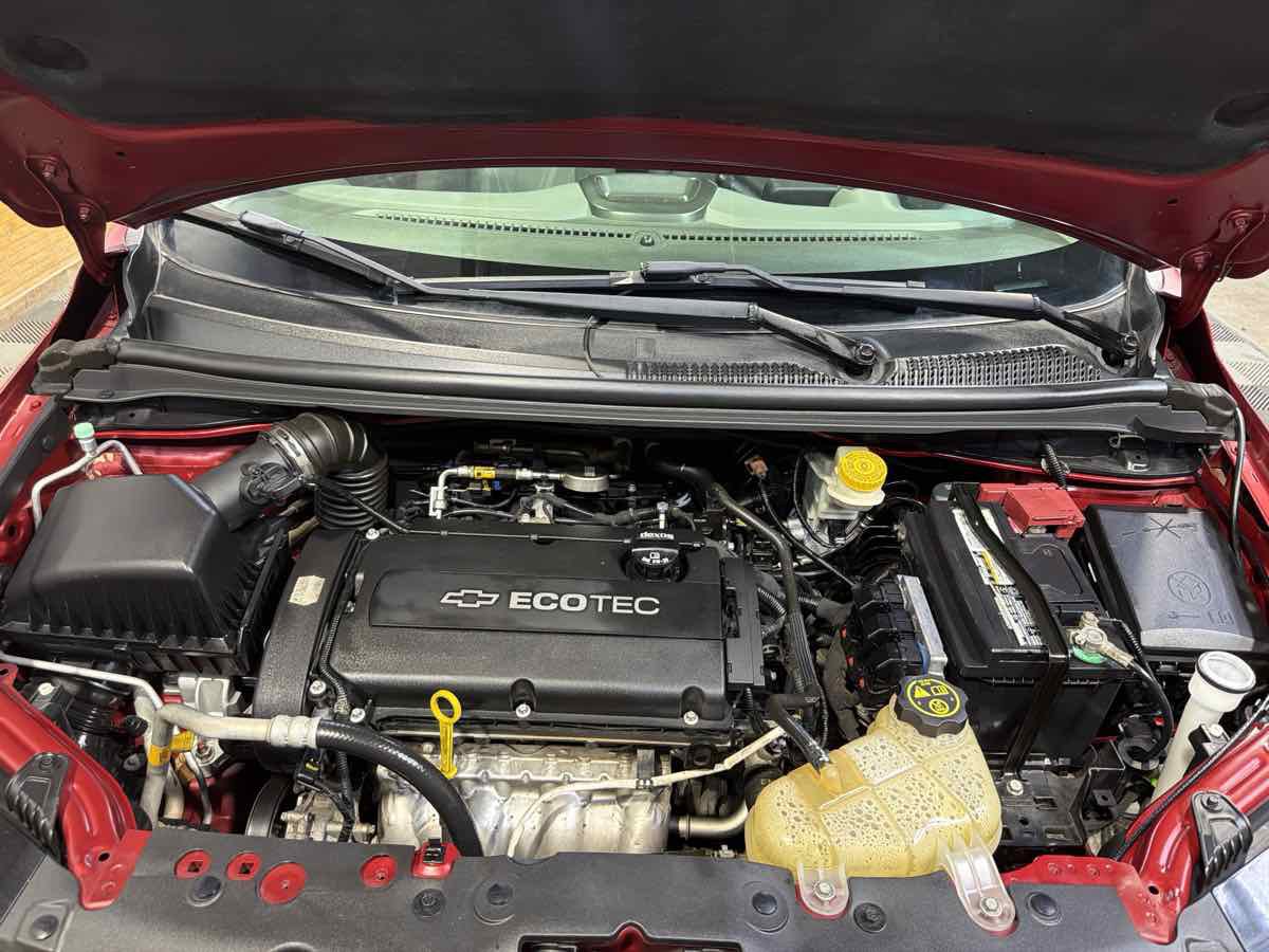 Used 2014 Chevrolet Sonic LT image 29