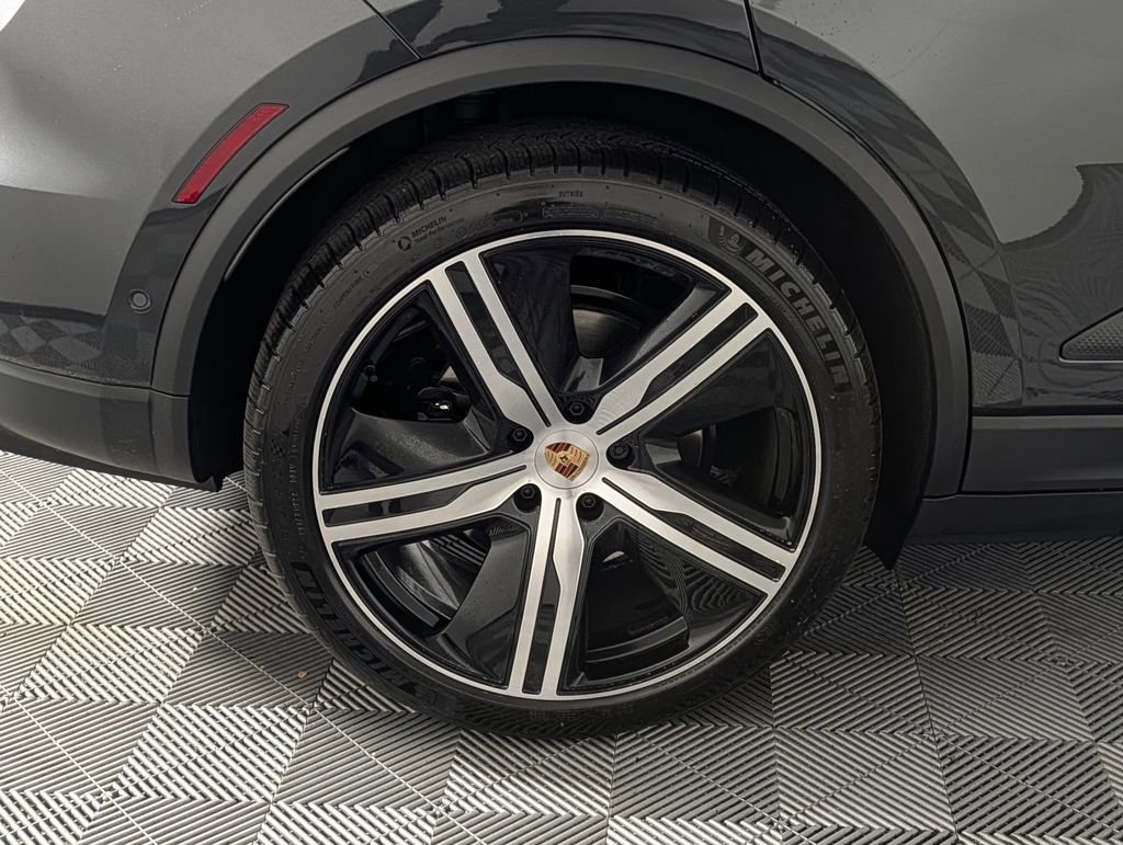 New 2026 Porsche Macan 4 Electric AWD/4WD image 14