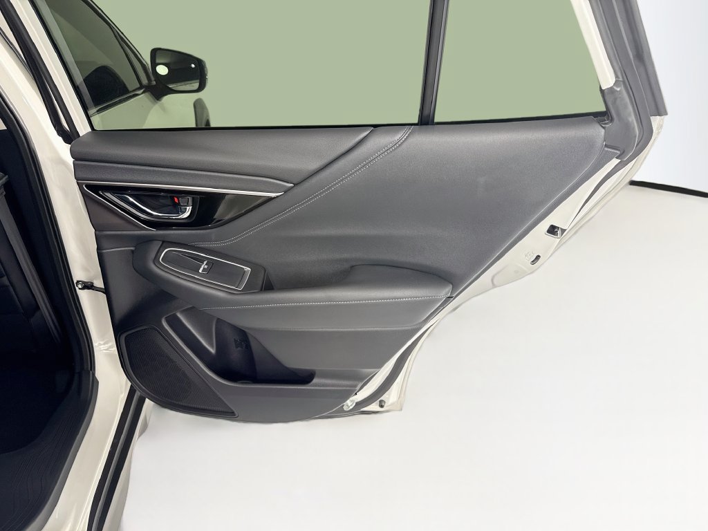 Used 2024 Subaru Outback Limited AWD/4WD image 27