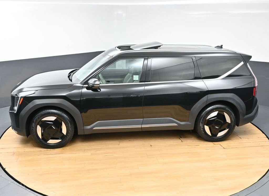Used 2024 Kia EV9 Wind AWD/4WD image 47