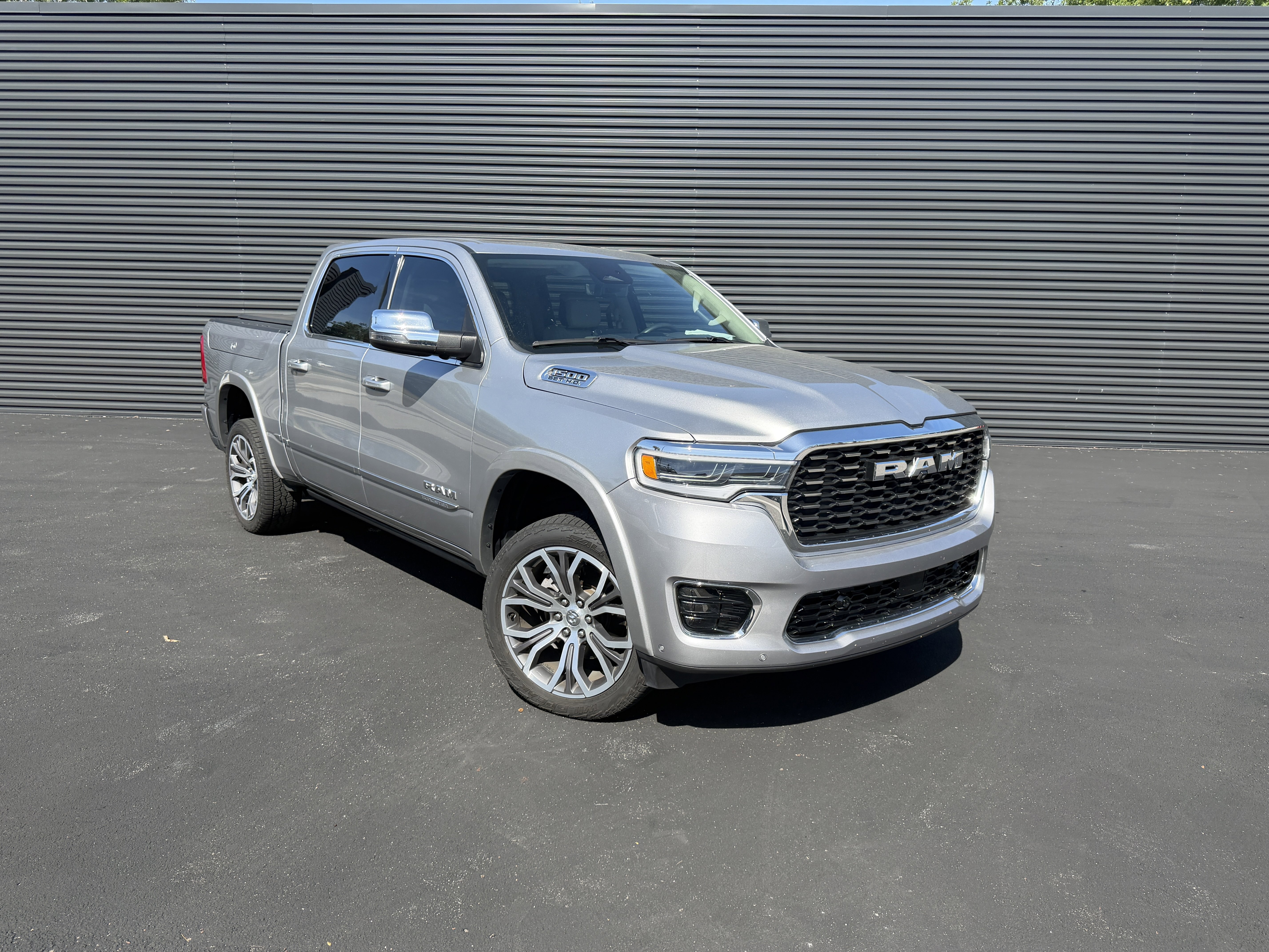 Used 2025 RAM 1500 Tungsten w/ Off Road Group AWD/4WD image 6