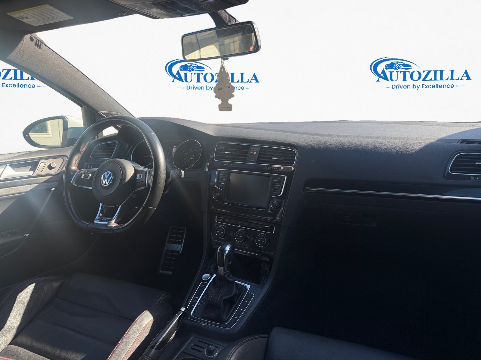 Used 2016 Volkswagen GTI Autobahn w/ Lighting Package (SEL) FWD image 11