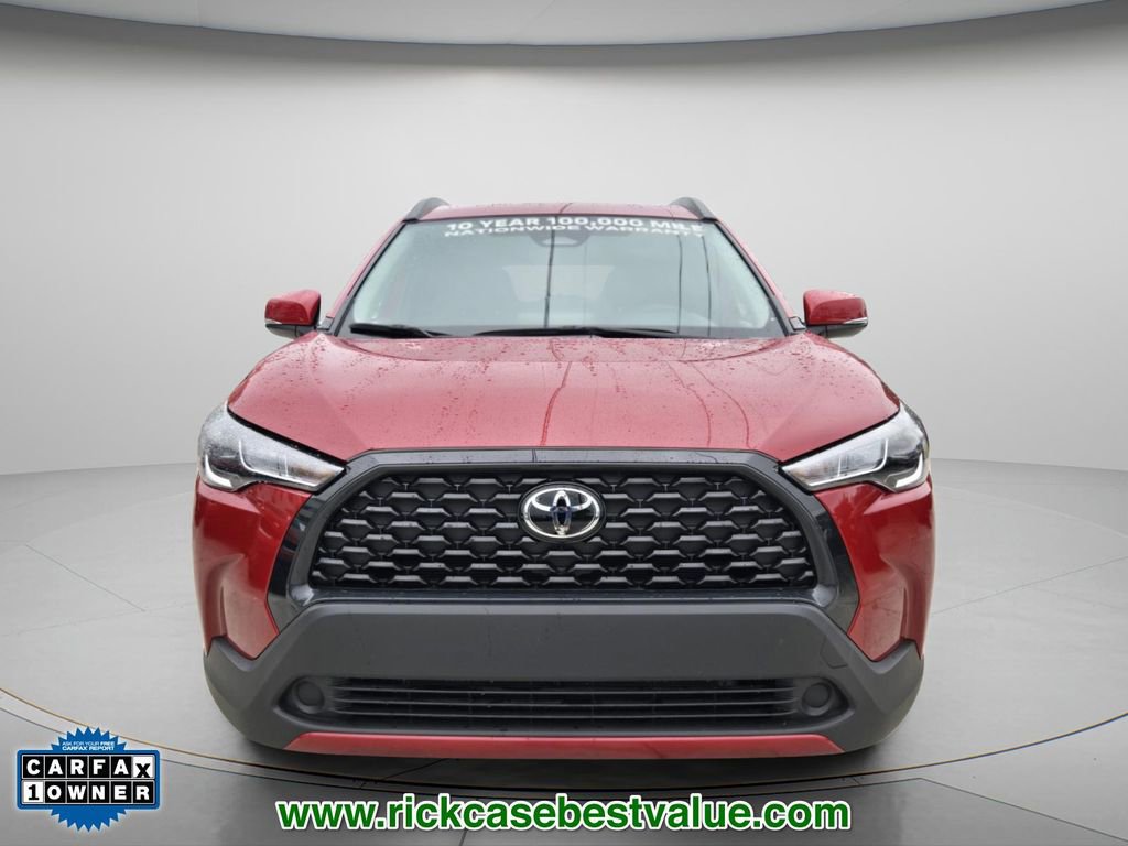 Used 2024 Toyota Corolla Cross LE w/ Moonroof Package FWD image 5