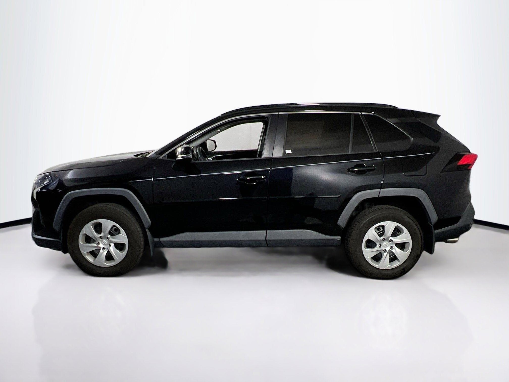 Used 2019 Toyota RAV4 LE w/ All Weather Liner Package AWD/4WD image 8