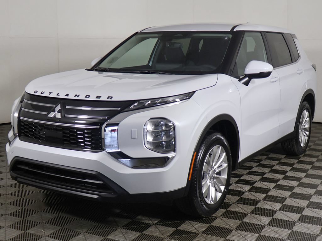 New 2026 Mitsubishi Outlander ES AWD/4WD image 9