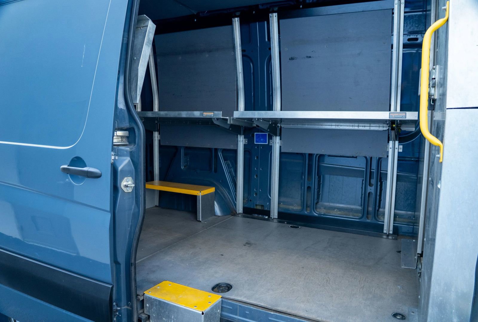 Used 2018 Mercedes-Benz Sprinter 2500 image 8