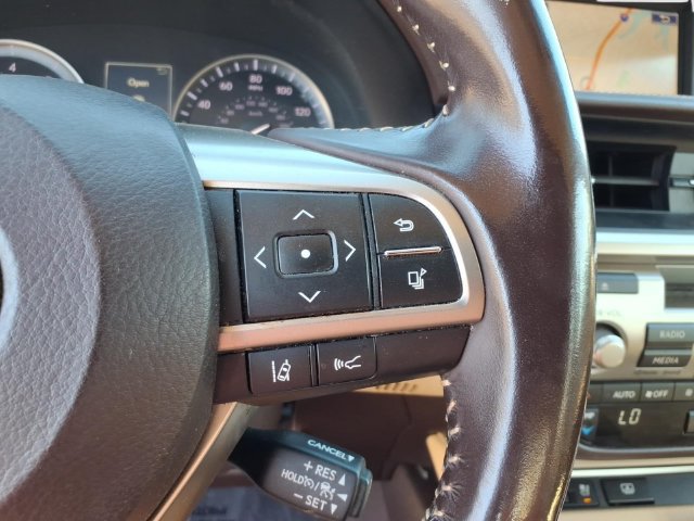 Used 2016 Lexus ES 350 w/ Luxury Package w/Wood Trim FWD image 20