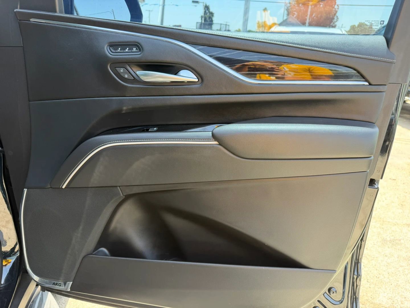 Used 2022 Cadillac Escalade Sport RWD image 17