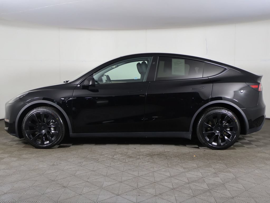 Used 2023 Tesla Model Y Long Range AWD/4WD image 19