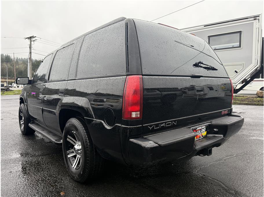 Used 1999 GMC Yukon Denali image 11
