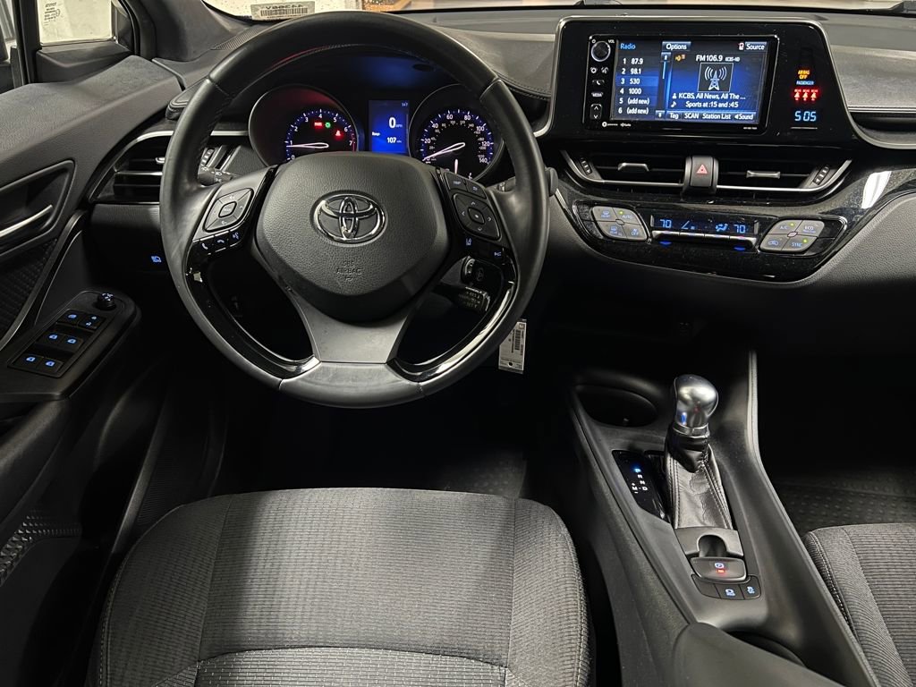 Certified 2018 Toyota C-HR XLE image 28