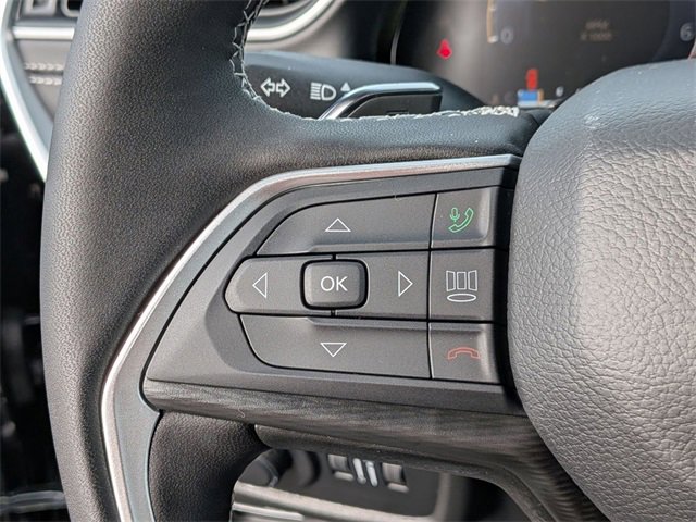 New 2025 Jeep Grand Cherokee Altitude image 21