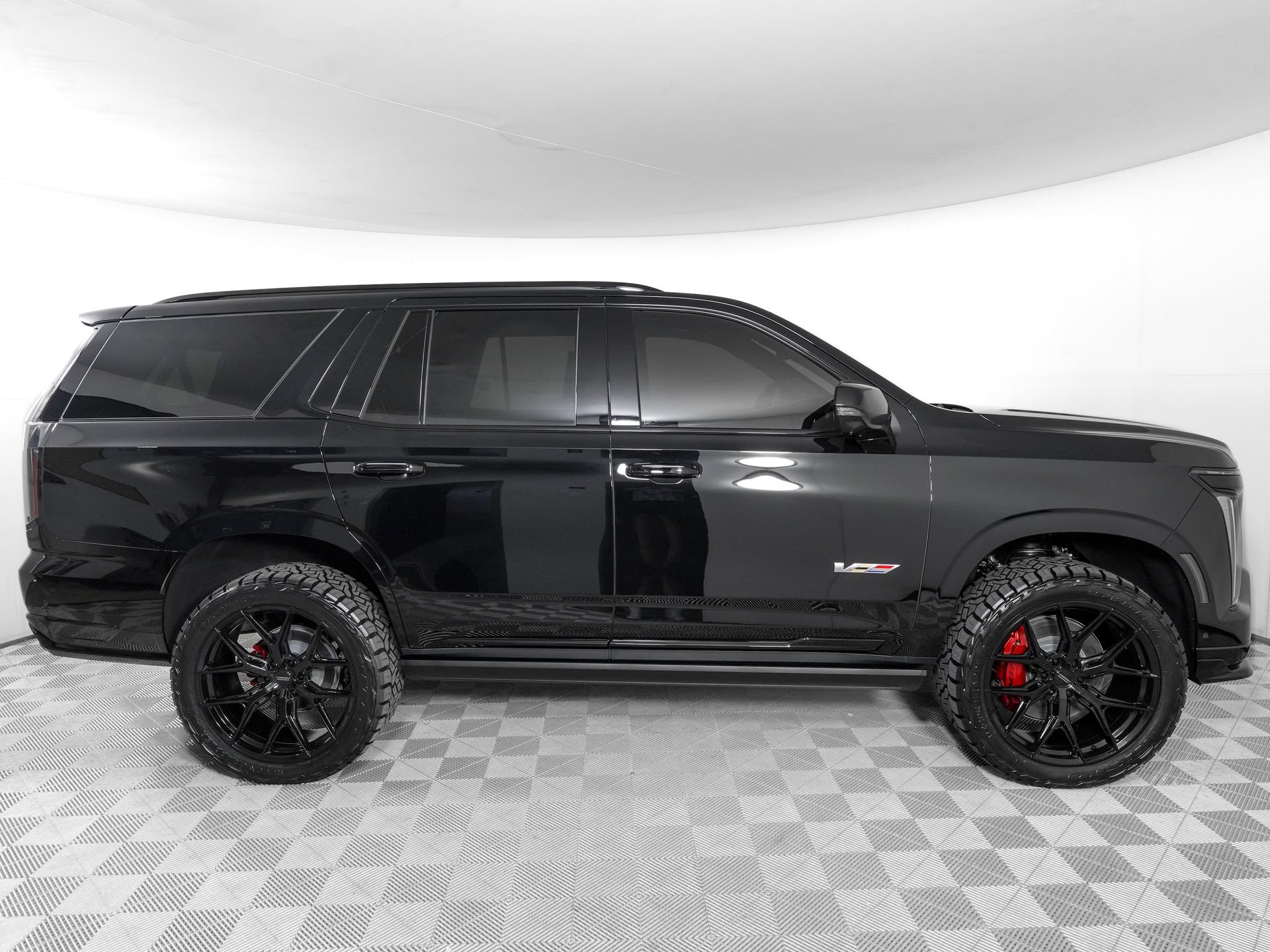 Used 2026 Cadillac Escalade V AWD/4WD image 4