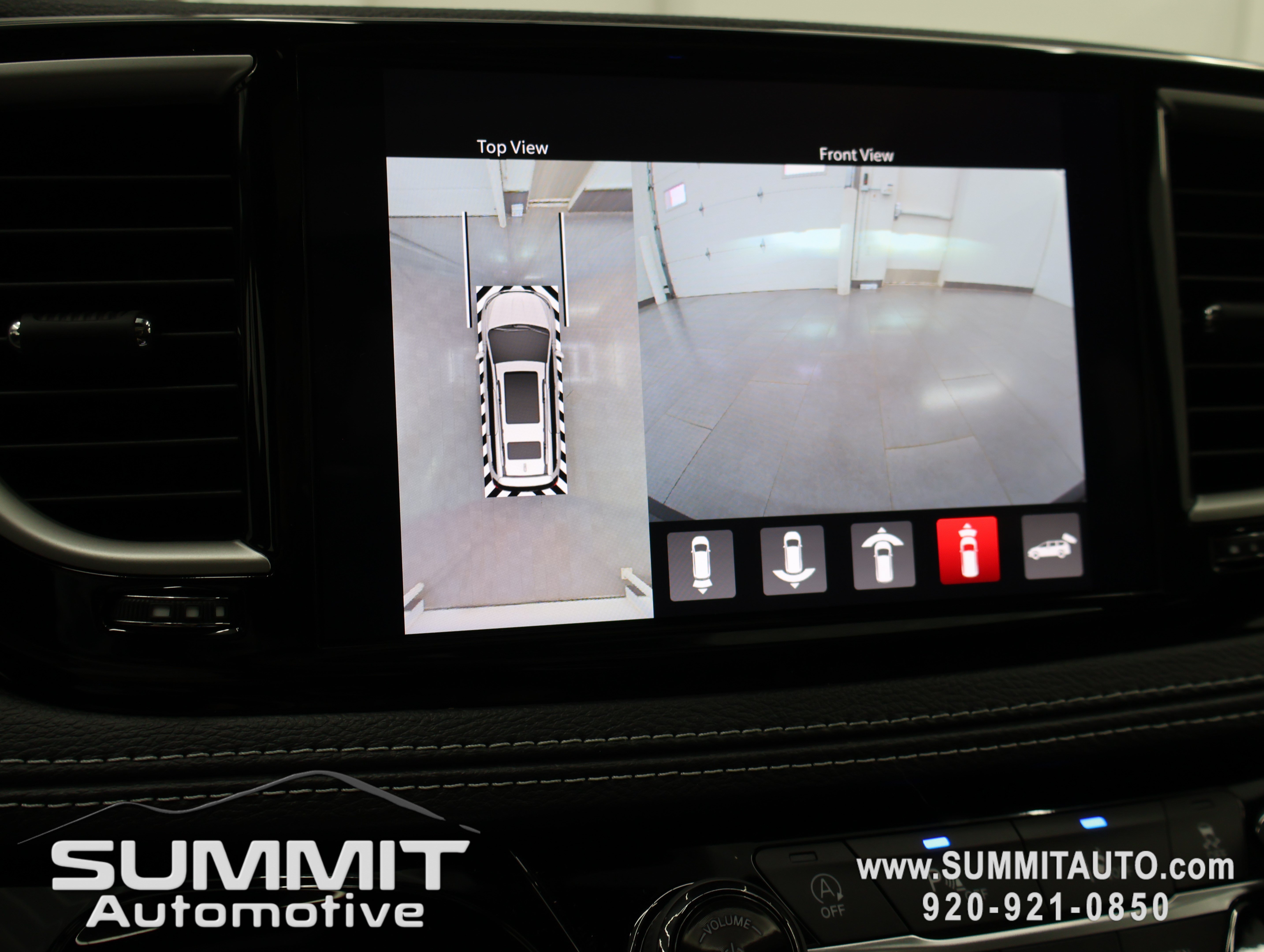 New 2027 Chrysler Pacifica Limited AWD/4WD image 21