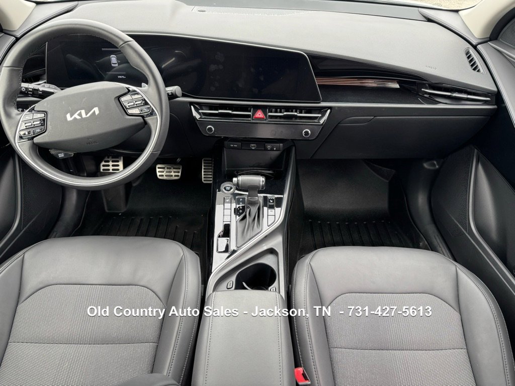 Used 2023 Kia Niro EX Touring image 24