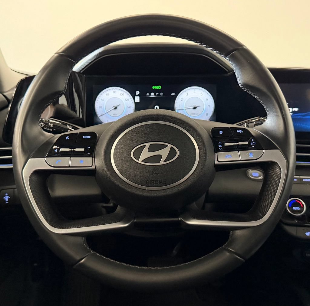 Certified 2024 Hyundai Elantra SEL w/ Convenience Package FWD image 16