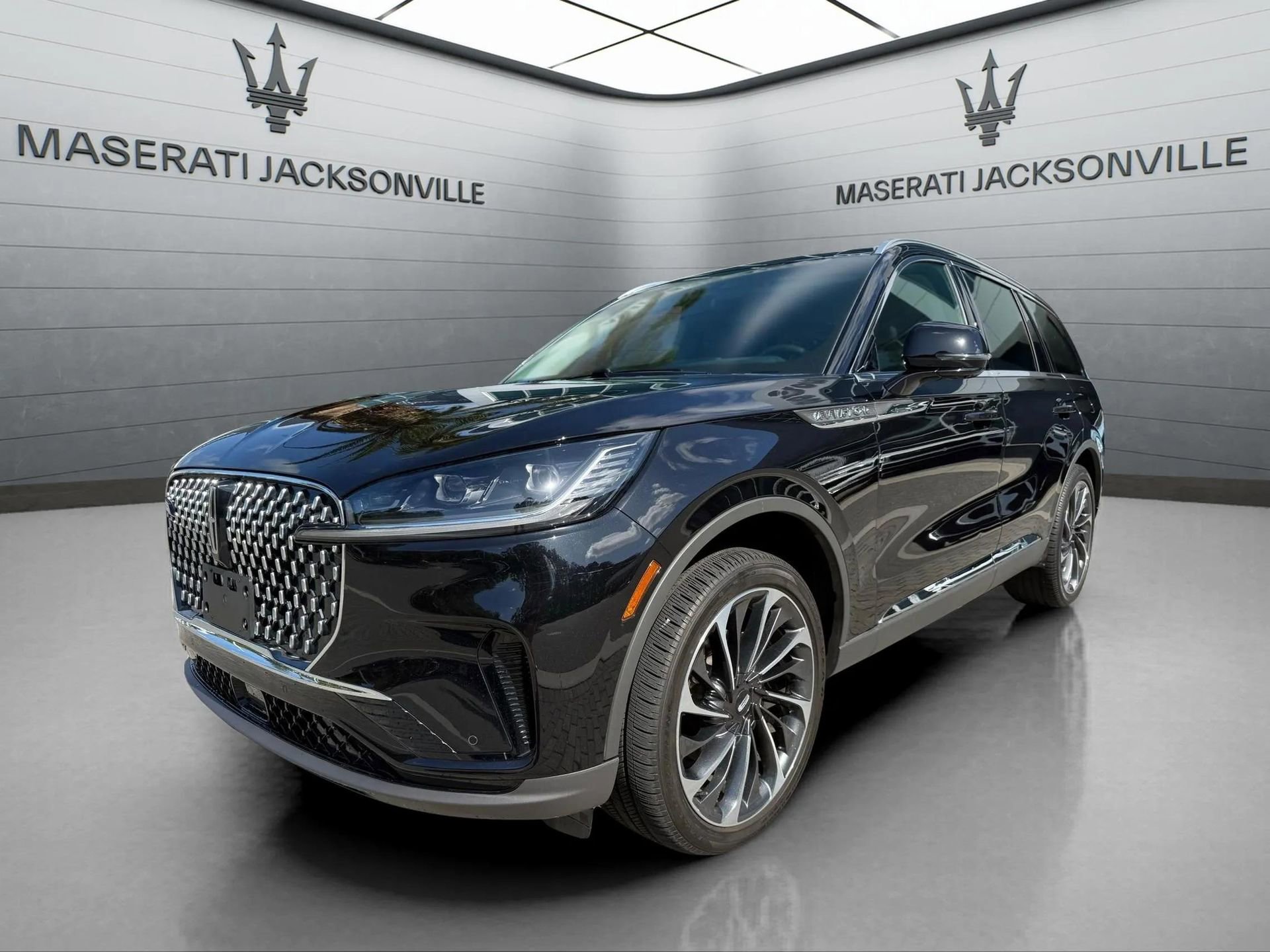 Used 2025 Lincoln Aviator Reserve w/ Illumination Package image 9