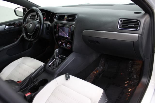 Used 2016 Volkswagen Jetta Sport FWD image 21